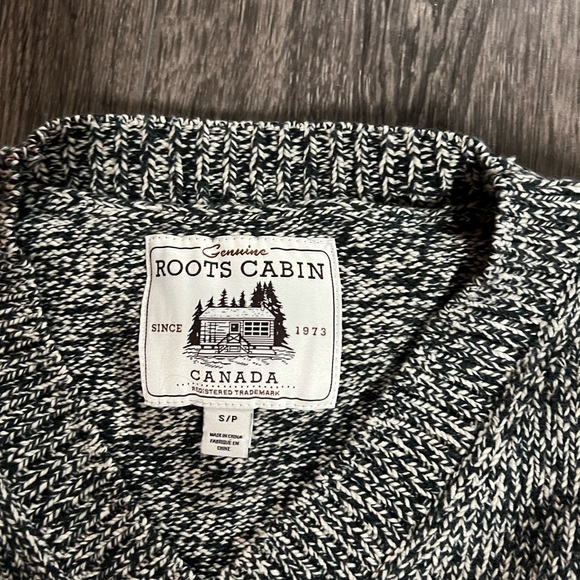 Roots cabin sweater - Picture 3 of 3